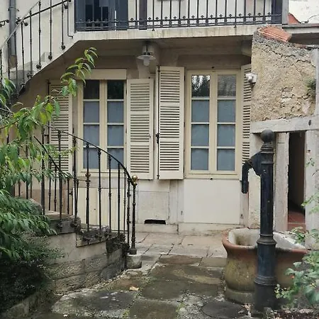 La Cour De La Paix Otel 2*