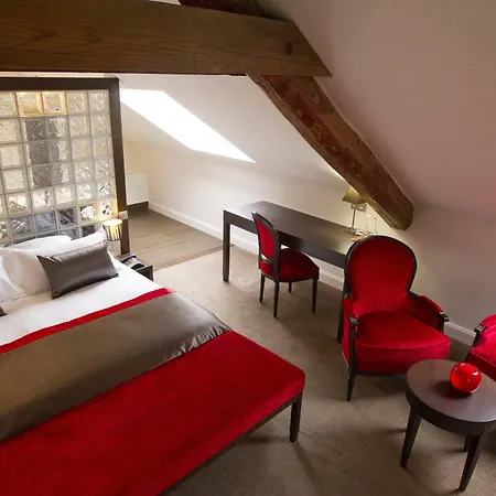 La Cour De La Paix Otel 2*
