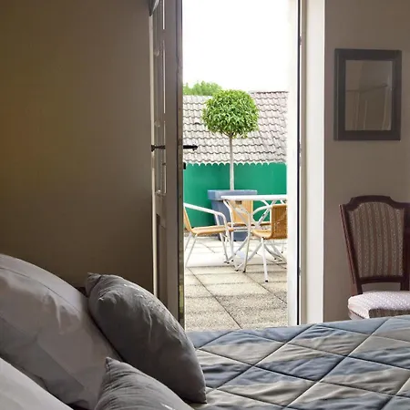 Otel La Cour De La Paix Beaune (Cote d'Or)